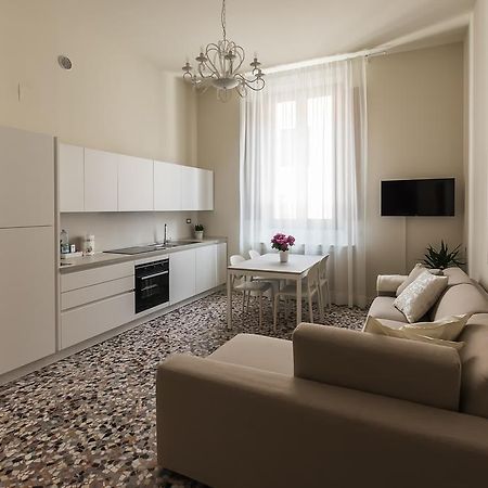 Alighieri Theatre Charming Suite Ravenna Exterior photo