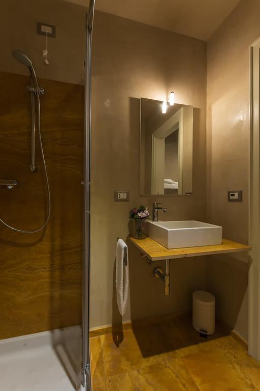 Alighieri Theatre Charming Suite Ravenna Exterior photo